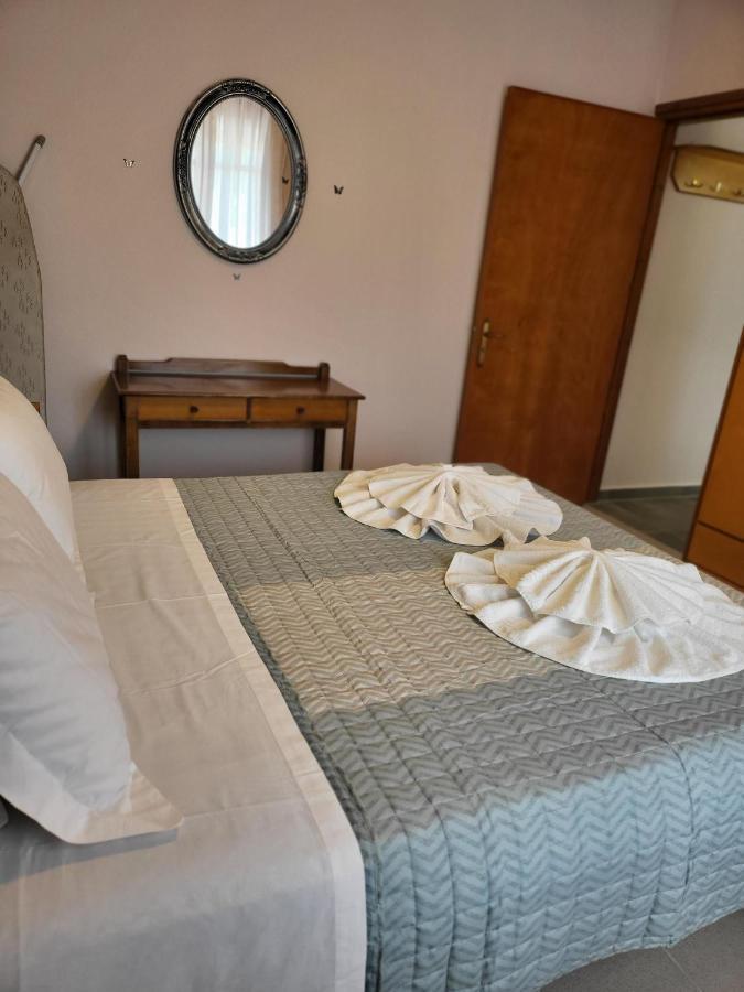 Appartement Roumeliotis House à Karpathos Extérieur photo