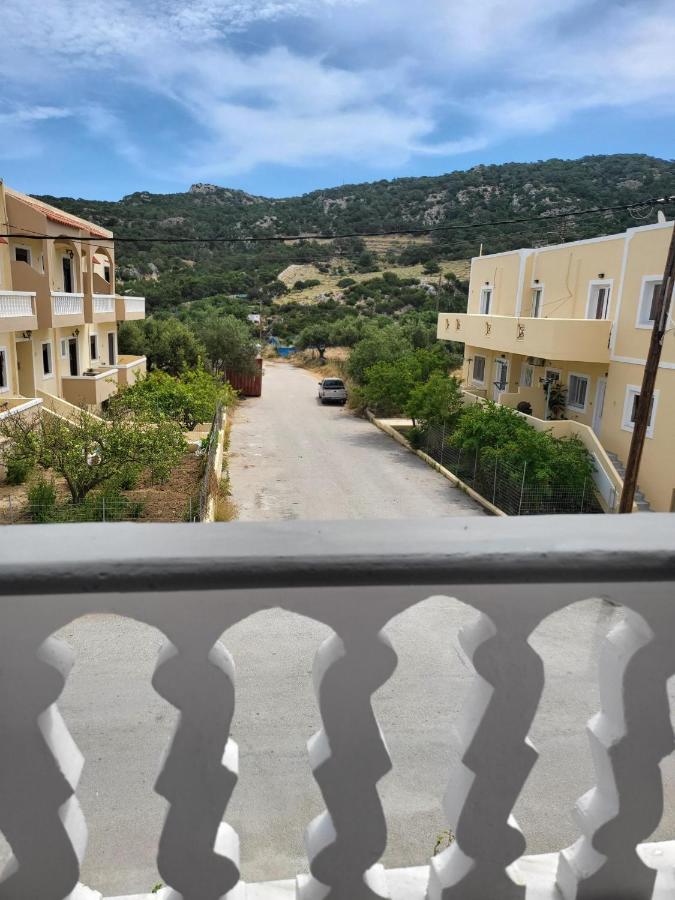 Appartement Roumeliotis House à Karpathos Extérieur photo